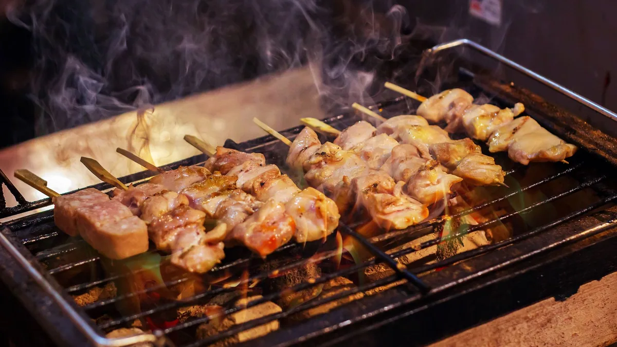 Poradnik, jak wybrać idealny grill gazowy do ogrodu - zdjęcie ilustracyjne